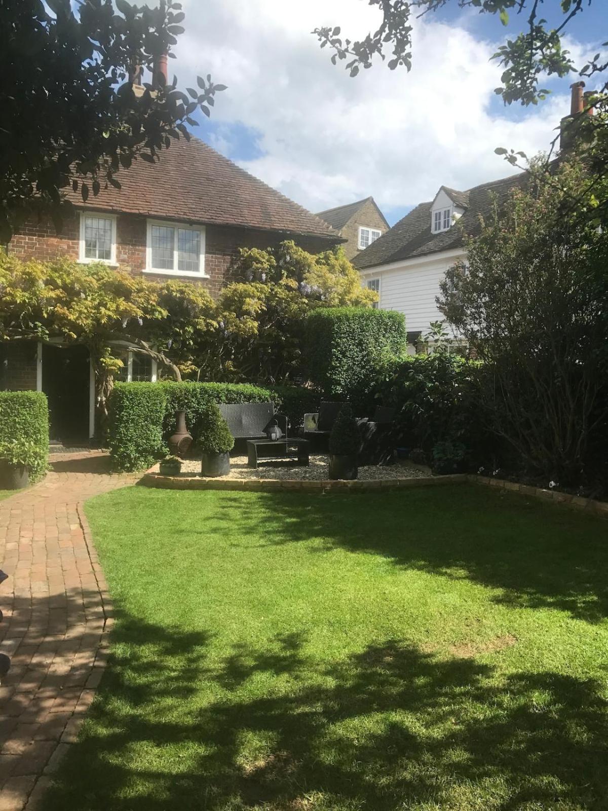 Wisteria Cottage Gravesend Exterior photo